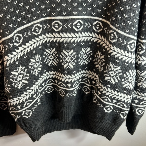 BILL Blass Wool Blend Shawl Neck Sweater Size Large NWT - Picture 4 of 9